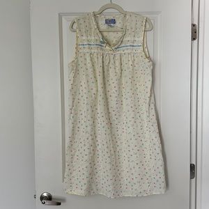 🌙 Vintage Moon Dance Floral Nightgown